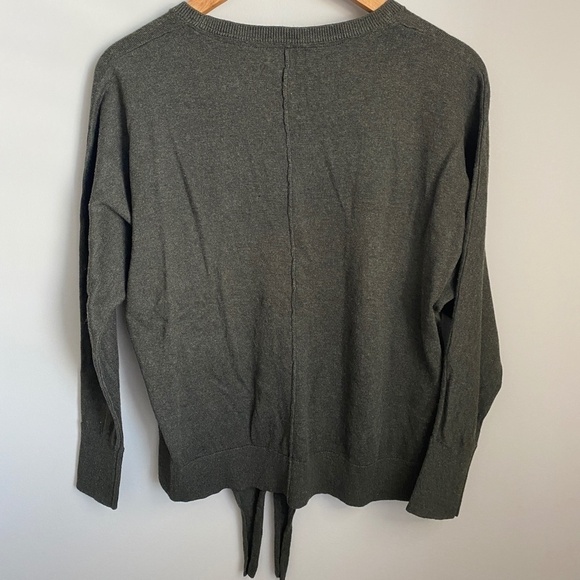 Style & Co. Women's Dark Olive Green Long Sleeve Knit Sweater Size Medium - Picture 4 of 10